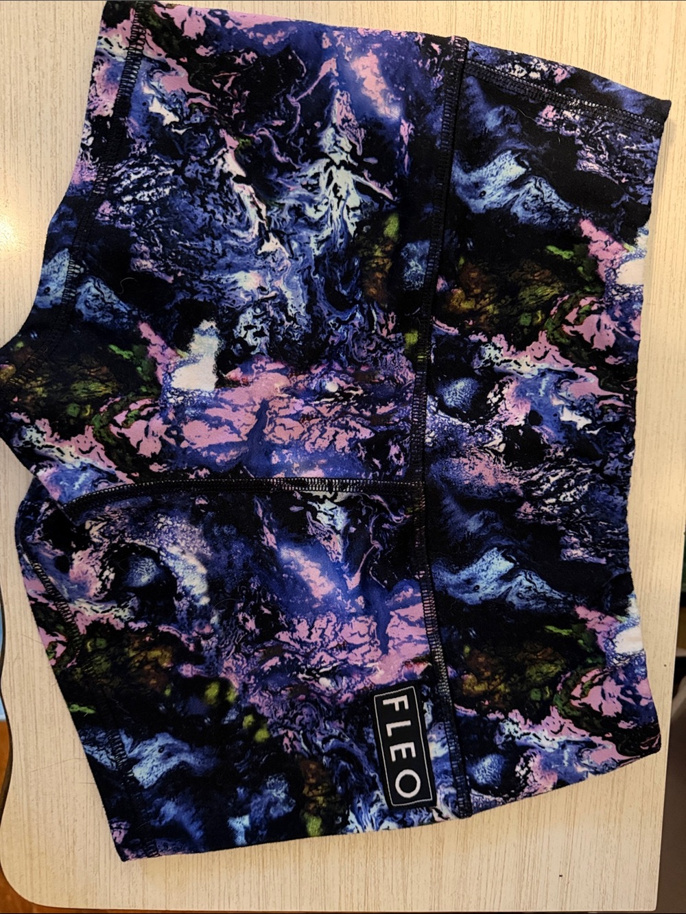 Fleo midrise shorts - Picture 2 of 4
